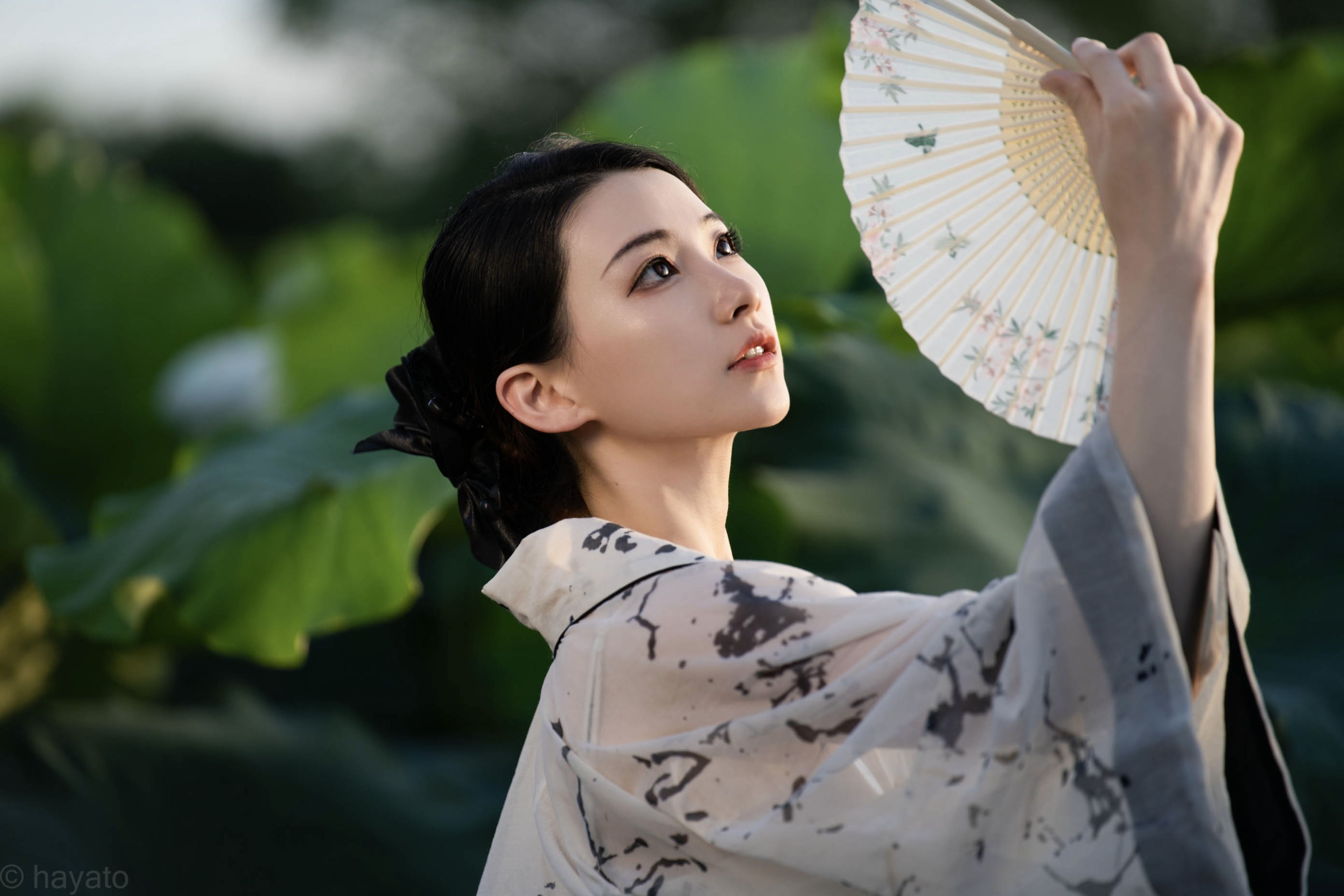荷花人像